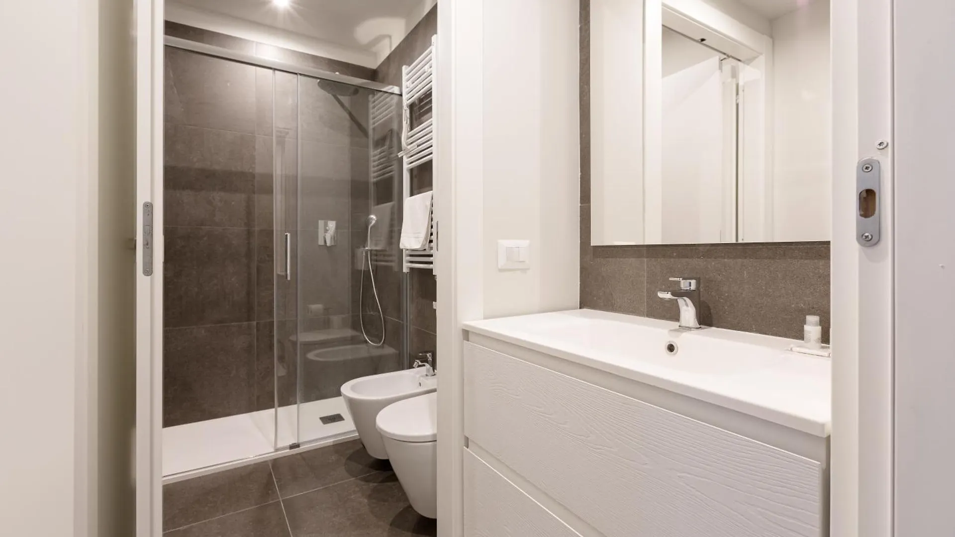 Milan City Life - Renovated Apartment