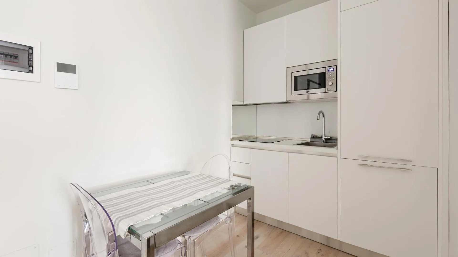 Milan City Life - Renovated Apartment Italy